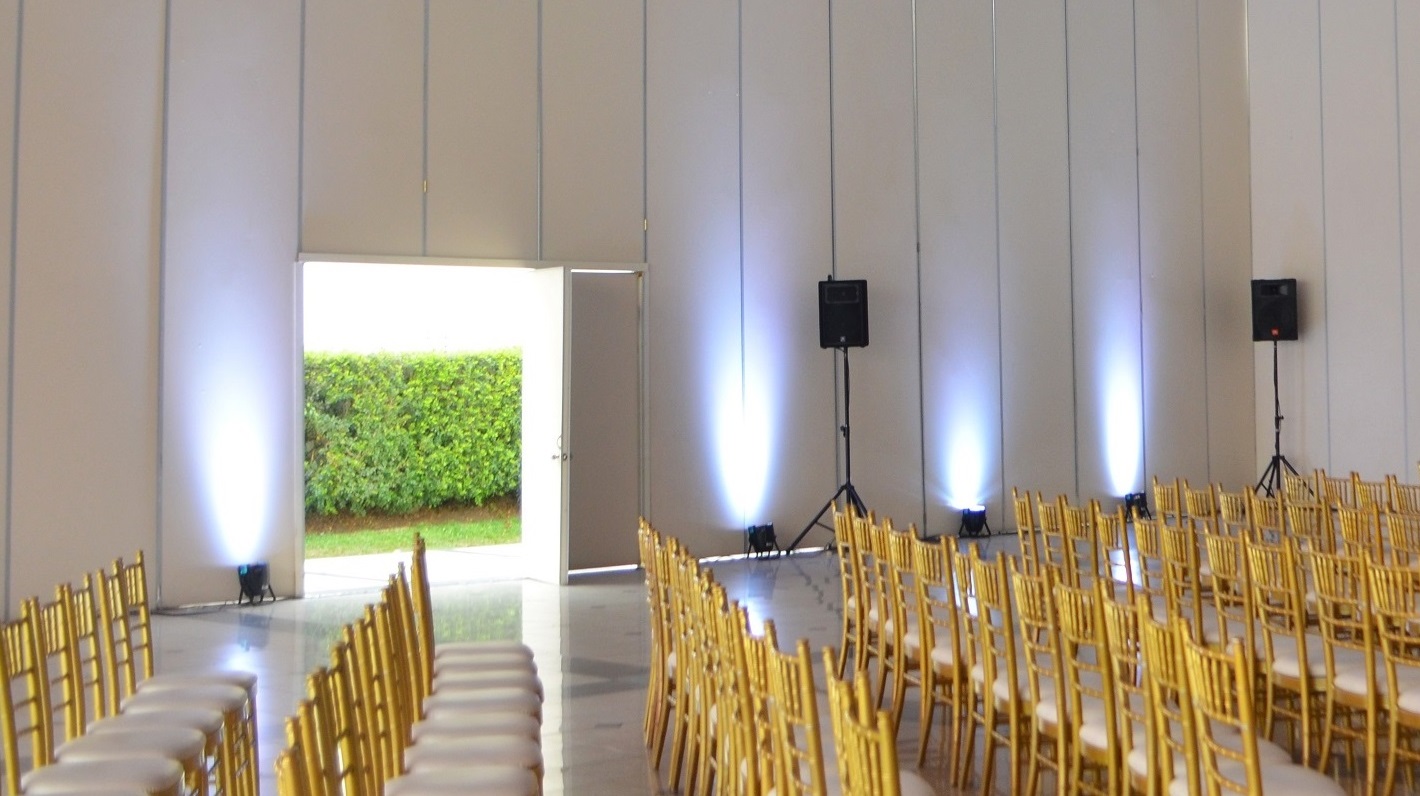 Alquiler de luces PAR LED para eventos en Lima