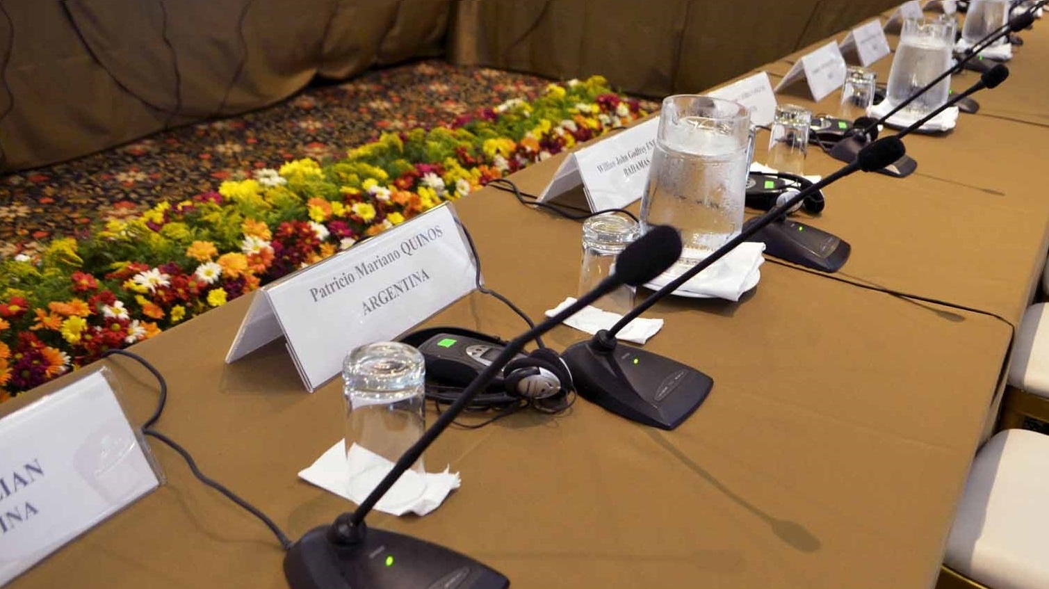 Alquiler de micrófonos de conferencia en Lima