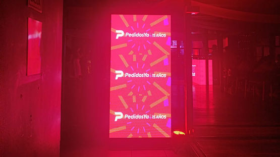 Alquiler de pantallas LED 2x1 mts vertical