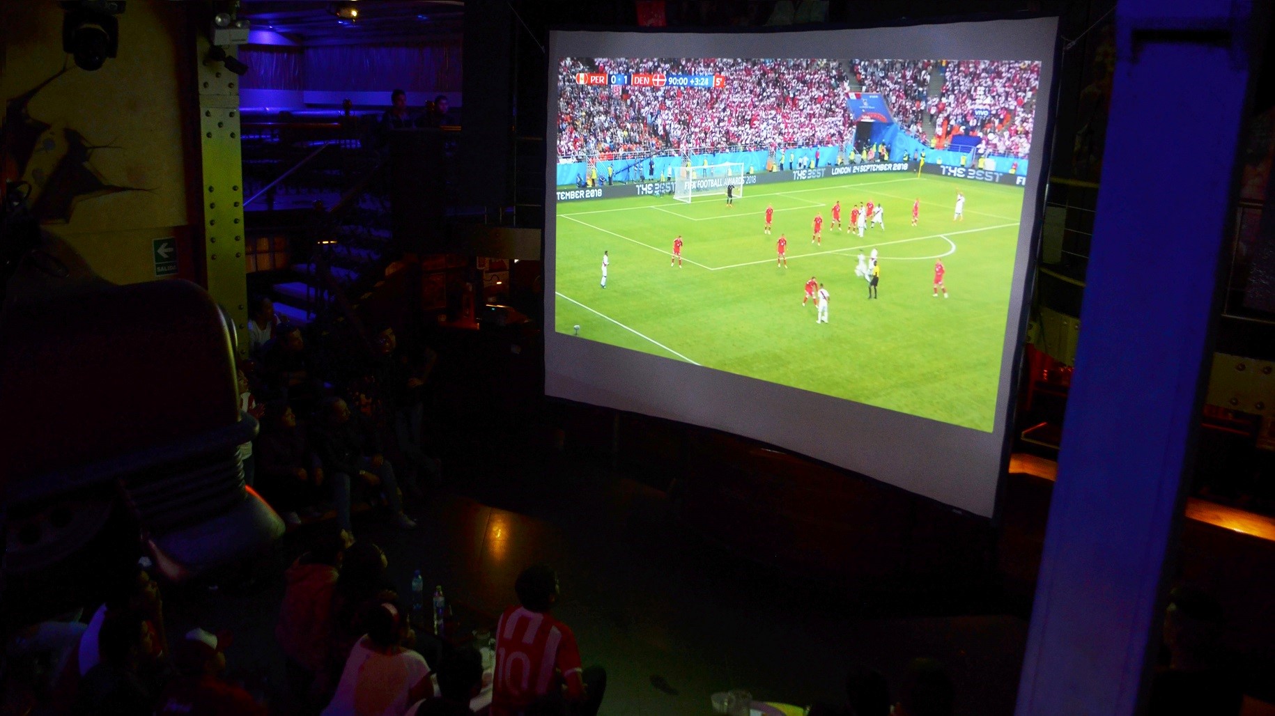 alquiler proyectores para eventos deportivos